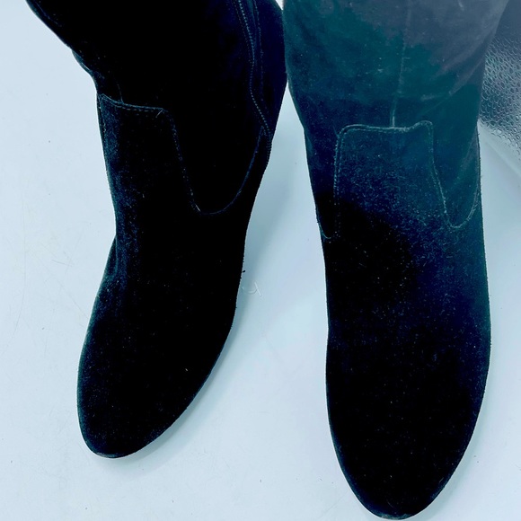 ANNE KLEIN SUEDE LEATHER BOOTS. - Picture 11 of 17